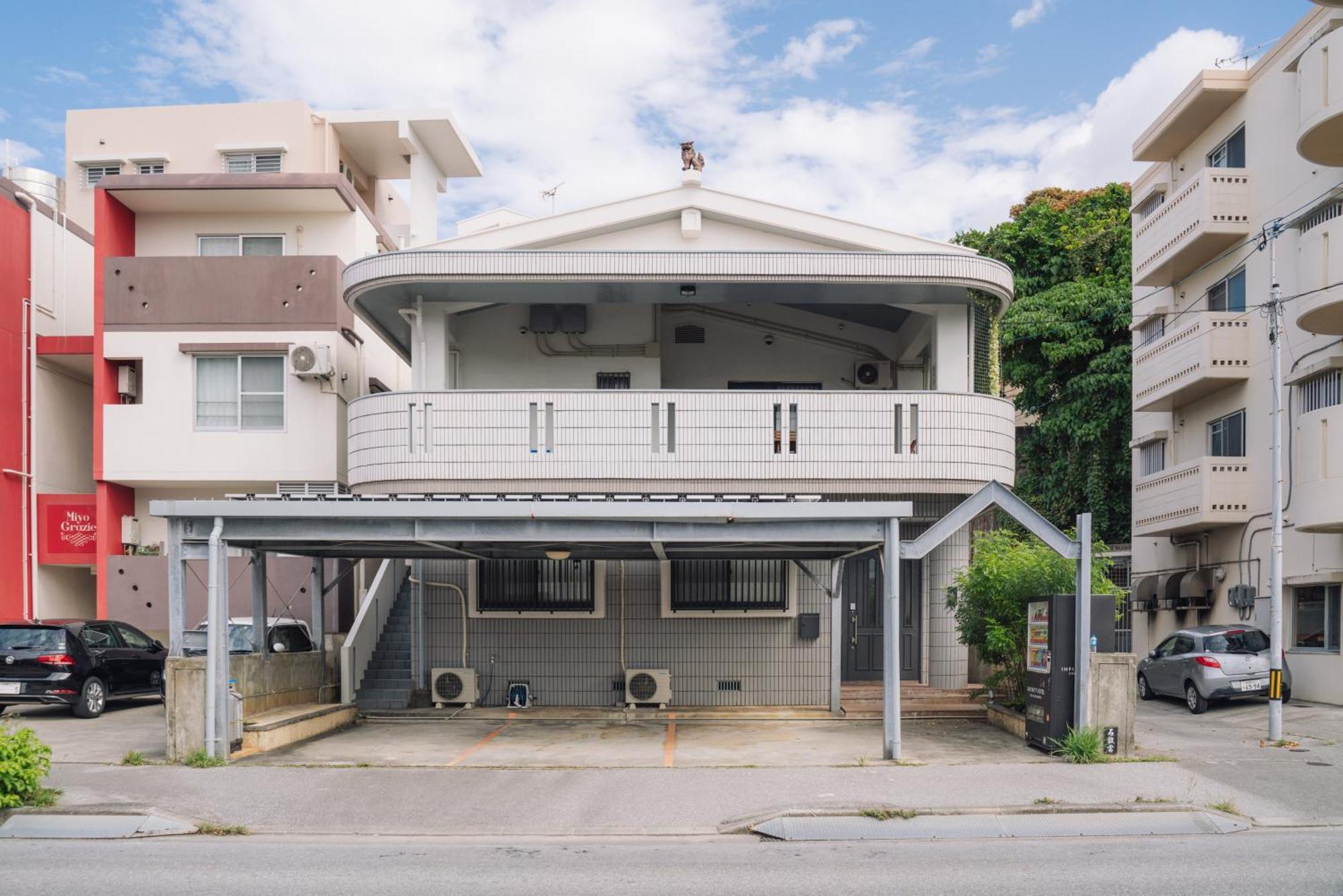 Infinity Hotel -Jiitchaku- Urasoe Eksteriør bilde