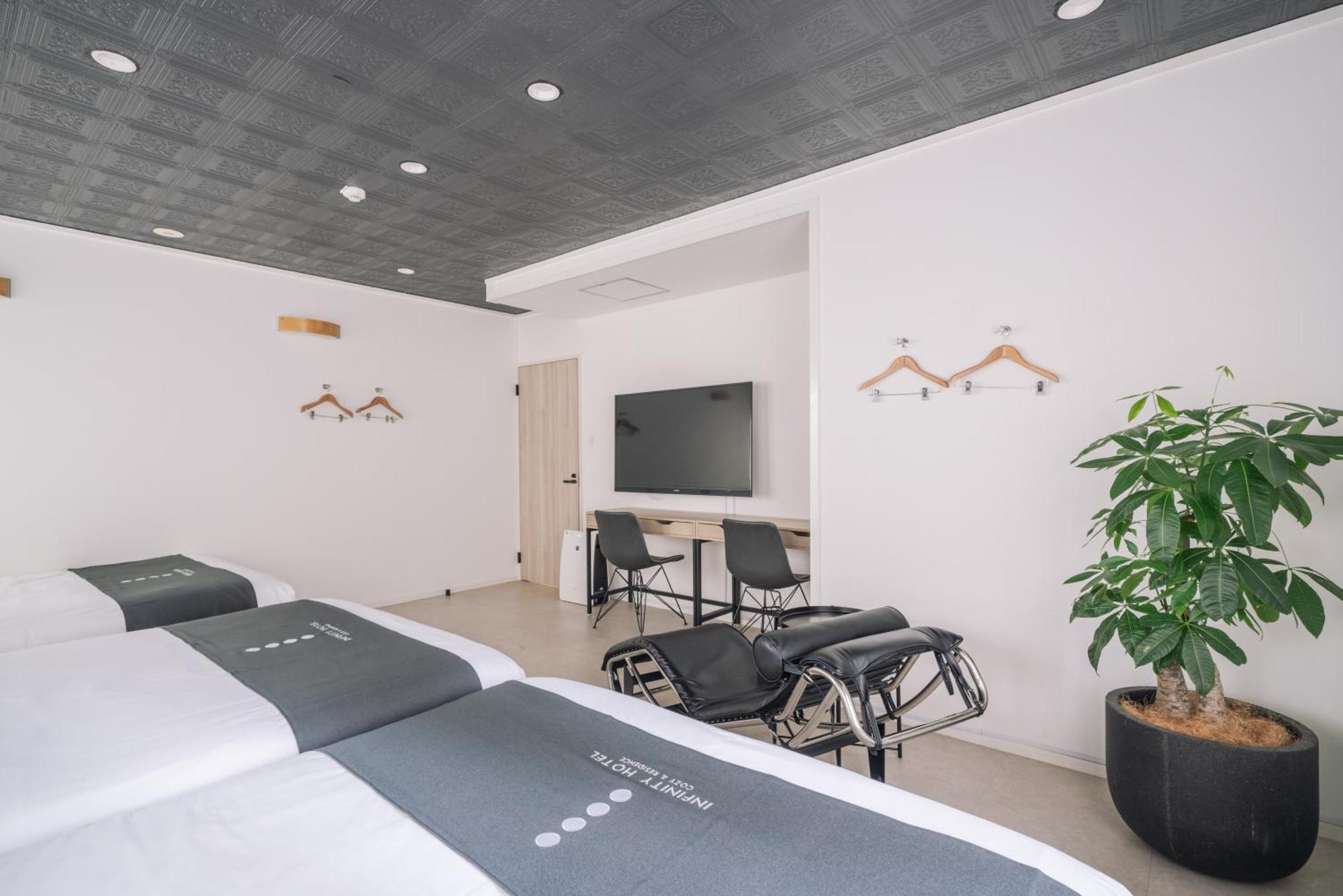 Infinity Hotel -Jiitchaku- Urasoe Eksteriør bilde